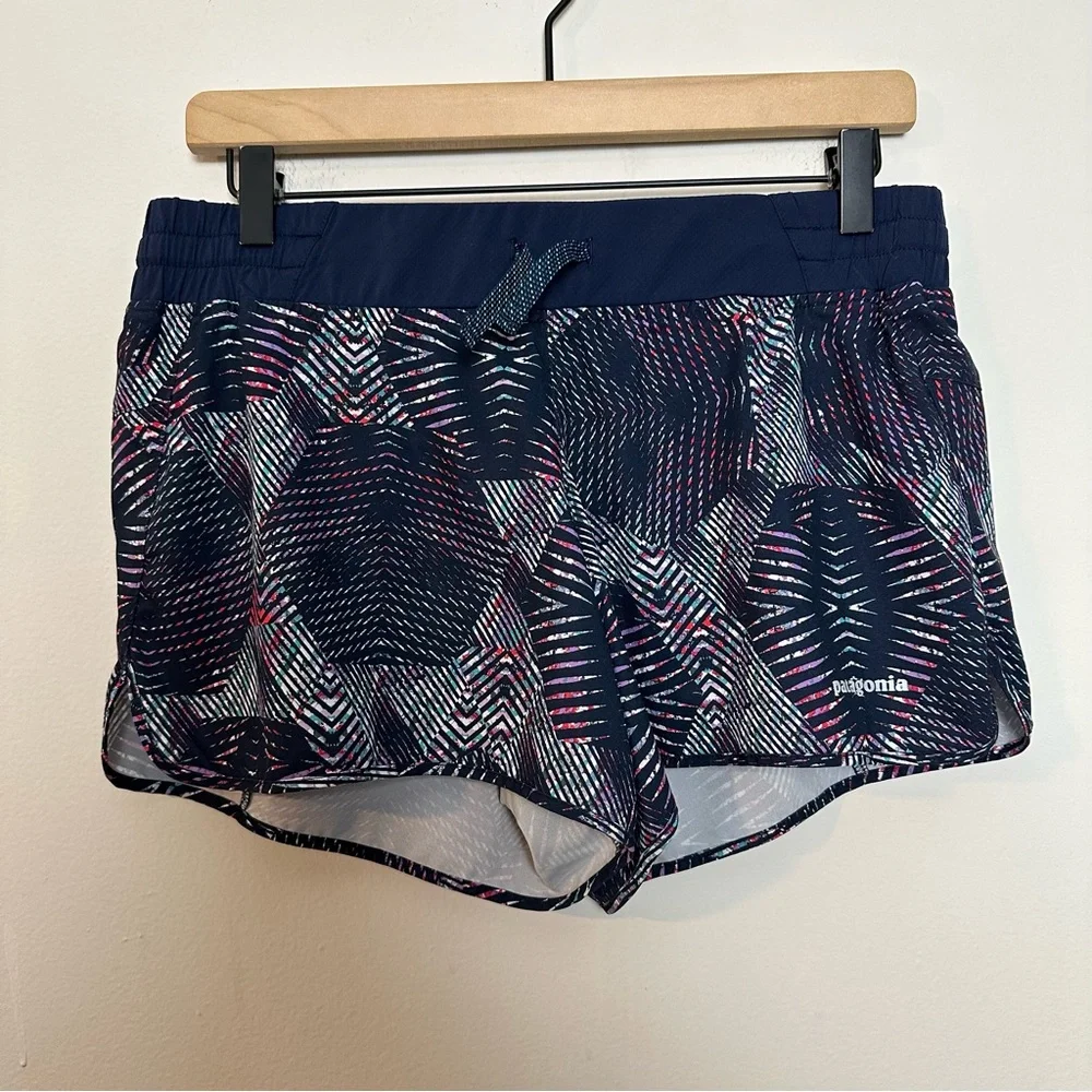 PATAGONIA- Nine Trail Navy Geometric Print Lined 4
